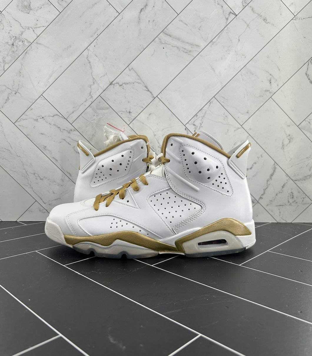 NEW Nike Air Jordan 6 Retro GMP Size 9 384664-135 2012