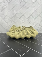 Load image into Gallery viewer, NEW adidas Yeezy 450 Resin size 10 GY4110