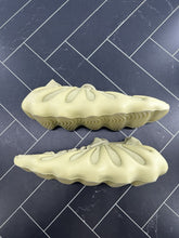 Load image into Gallery viewer, NEW adidas Yeezy 450 Resin size 10 GY4110