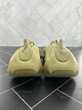 Load image into Gallery viewer, NEW adidas Yeezy 450 Resin size 10 GY4110