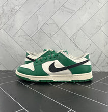 Load image into Gallery viewer, Nike Dunk Low SE Lottery Pack - Malachite Size 12 DR9654-100