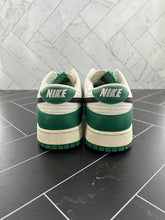 Load image into Gallery viewer, Nike Dunk Low SE Lottery Pack - Malachite Size 12 DR9654-100