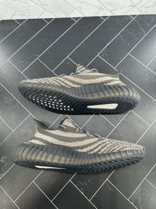 adidas Yeezy Boost 350 V2 Low Carbon Beluga Size 13 HQ7045