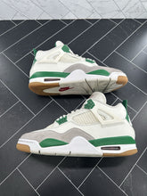 Load image into Gallery viewer, Nike Air Jordan 4 Retro SP x Nike SB Mid Pine Green Size 9 2023 DR5415-103