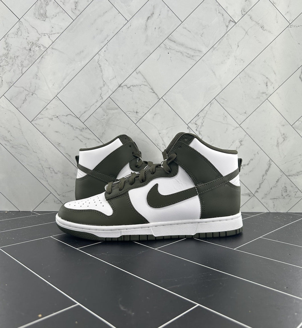 NEW Nike Dunk 2022 High Cargo Khaki Size 9 DD1399-107