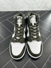 Load image into Gallery viewer, NEW Nike Dunk 2022 High Cargo Khaki Size 9 DD1399-107