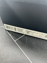 Load image into Gallery viewer, Nike Air Jordan 6 Retro Defining Moments 2020 Size 10 CT4954-007