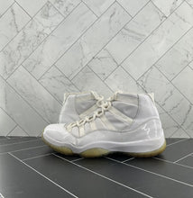 Load image into Gallery viewer, Nike Air Jordan 11 Retro Silver Anniversary Size 9.5 408201-101 2010