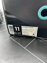 Load image into Gallery viewer, Nike Air Jordan 11 Retro High Gamma Blue Size 11 378037-006