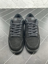 Load image into Gallery viewer, Nike Dunk Low x Undefeated Dunk Vs AF1 2021 Size 5.5 DO9329-001