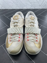 Load image into Gallery viewer, Nike KD 7 PRM Aunt Pearl Size 10 706858-176 2015