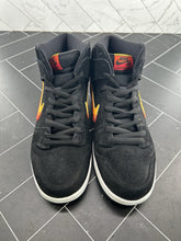 Load image into Gallery viewer, Nike Dunk SB High Truck It Size 9 BQ6826-003