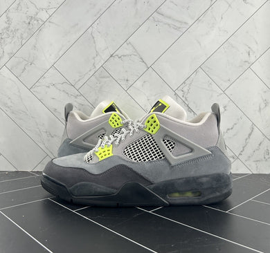 Nike Air Jordan 4 Retro SE Mid Neon 95 Size 10.5 CT5432-007