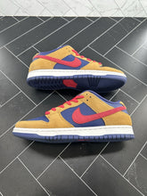 Load image into Gallery viewer, Nike Dunk SB Low Reverse Papa Bear Size 8.5 BQ6817-700