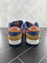 Load image into Gallery viewer, Nike Dunk SB Low Reverse Papa Bear Size 8.5 BQ6817-700