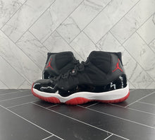 Load image into Gallery viewer, Nike Air Jordan 11 Retro Bred 2012 Size 9.5 378037-010