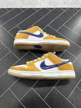 Load image into Gallery viewer, Nike Dunk Pro SB Low Laser Orange Size 9 BQ6817-800