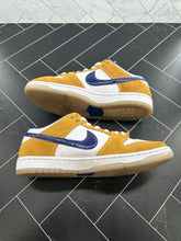 Load image into Gallery viewer, Nike Dunk Pro SB Low Laser Orange Size 9 BQ6817-800