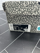 Load image into Gallery viewer, Nike Air Jordan 3 Retro Blue Georgetown Size 12 CT8532-401