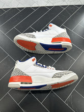 Load image into Gallery viewer, Nike Air Jordan 3 Retro Knicks Size 9 136064-148 2019