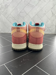 Nike Social Status x Dunk Mid Strawberry Milk Size 11 DJ1173-600