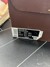 Load image into Gallery viewer, Nike Social Status x Dunk Mid Strawberry Milk Size 11 DJ1173-600