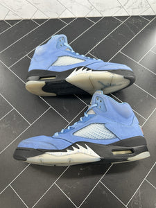 Nike Jordan 5 Retro SE Mid UNC Size 9 DV1310-401
