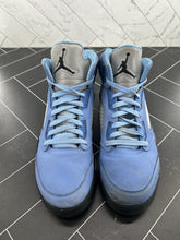 Load image into Gallery viewer, Nike Jordan 5 Retro SE Mid UNC Size 9 DV1310-401