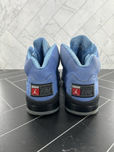 Load image into Gallery viewer, Nike Jordan 5 Retro SE Mid UNC Size 9 DV1310-401