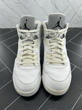 Load image into Gallery viewer, Nike Air Jordan 5 Retro 2015 White Metallic Size 12 136027-130