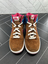 Load image into Gallery viewer, Nike Dunk Pro SB High Mr. Todd Bratrud Size 6 305050-261 2008