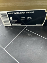 Load image into Gallery viewer, Nike Dunk Pro SB High Mr. Todd Bratrud Size 6 305050-261 2008