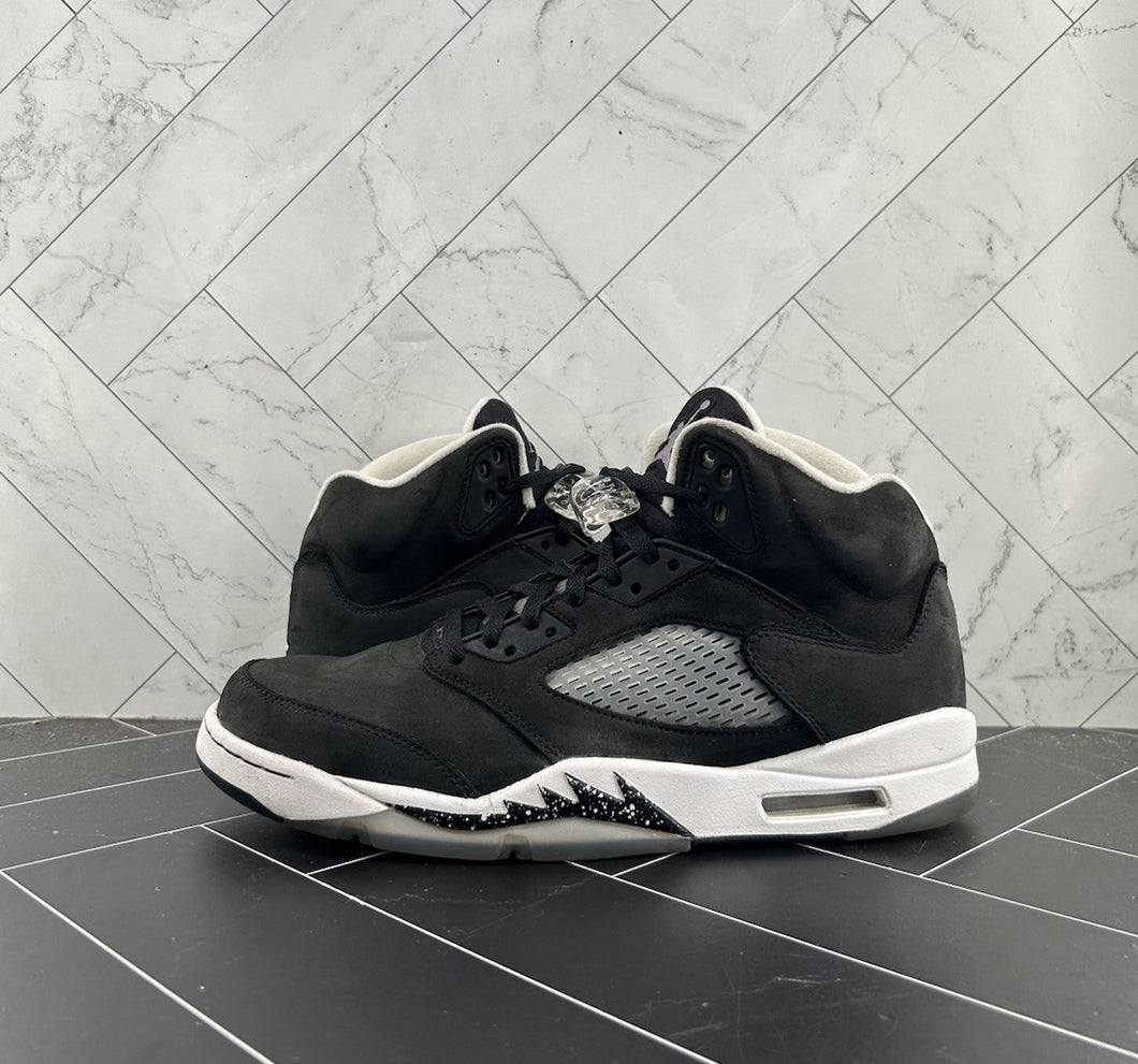 Nike Air Jordan 5 Retro Mid Oreo Size 11 CT4838-011