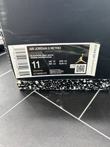 Nike Air Jordan 5 Retro Mid Oreo Size 11 CT4838-011