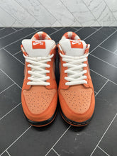 Load image into Gallery viewer, Nike Dunk Low SB x Concepts Orange Lobster Size 10 FD8776-800