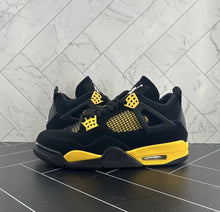 Load image into Gallery viewer, Nike Air Jordan 4 Retro Mid Thunder Size 9.5 DH6927-017