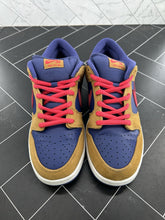 Load image into Gallery viewer, Nike Dunk SB Low Reverse Papa Bear Size 11 BQ6817-700