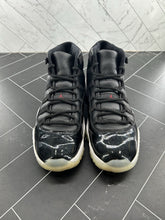 Load image into Gallery viewer, Nike Air Jordan 11 Retro 72-10 2015 Size 11 378037-002