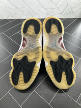Load image into Gallery viewer, Nike Air Jordan 11 Retro 72-10 2015 Size 11 378037-002