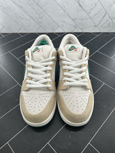 Load image into Gallery viewer, NEW Nike SB Dunk Low x Jarritos White Size 13 FD0860-001