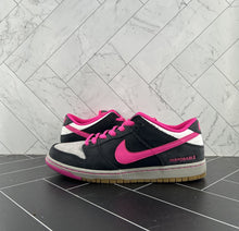 Load image into Gallery viewer, Nike Dunk Premium SB Qs Low Disposable Size 9.5 504790-061 2014