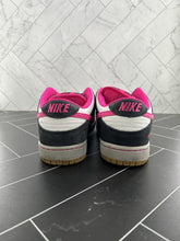 Load image into Gallery viewer, Nike Dunk Premium SB Qs Low Disposable Size 9.5 504790-061 2014