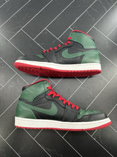 Load image into Gallery viewer, Nike Air Jordan 1 Retro High Gucci Size 10.5 332550-025