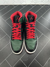 Load image into Gallery viewer, Nike Air Jordan 1 Retro High Gucci Size 10.5 332550-025