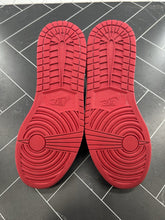Load image into Gallery viewer, Nike Air Jordan 1 Retro High Gucci Size 10.5 332550-025