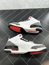 Load image into Gallery viewer, Nike Air Jordan 3 Retro Infrared 23 Size 10.5 136064-123