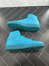 Load image into Gallery viewer, Nike Air Jordan 1 Retro OG G8RD High Blue Lagoon Size 12 AJ5997-455