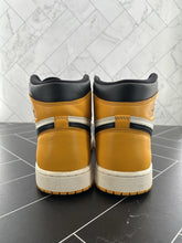 Load image into Gallery viewer, Nike Air Jordan 1 Retro OG High Yellow Toe Size 11 555088-711