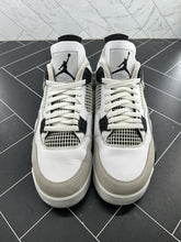 Load image into Gallery viewer, Nike Air Jordan 4 Retro Mid Military Black Size 9.5 DH6927-111