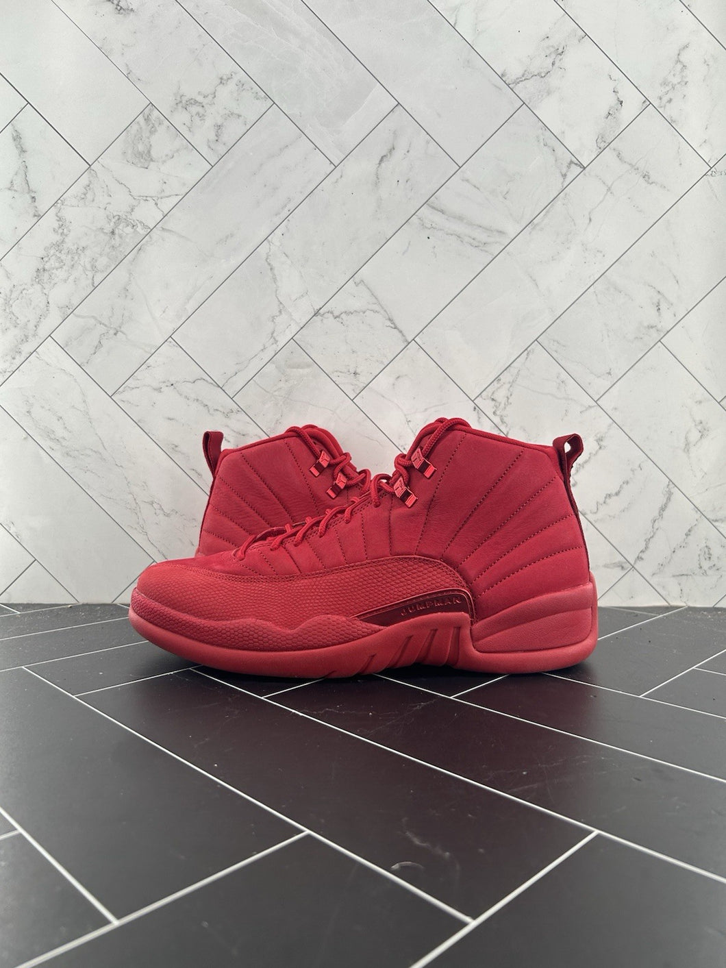 NEW Nike Air Jordan 12 Retro Gym Red Size 10 130690-601 2018